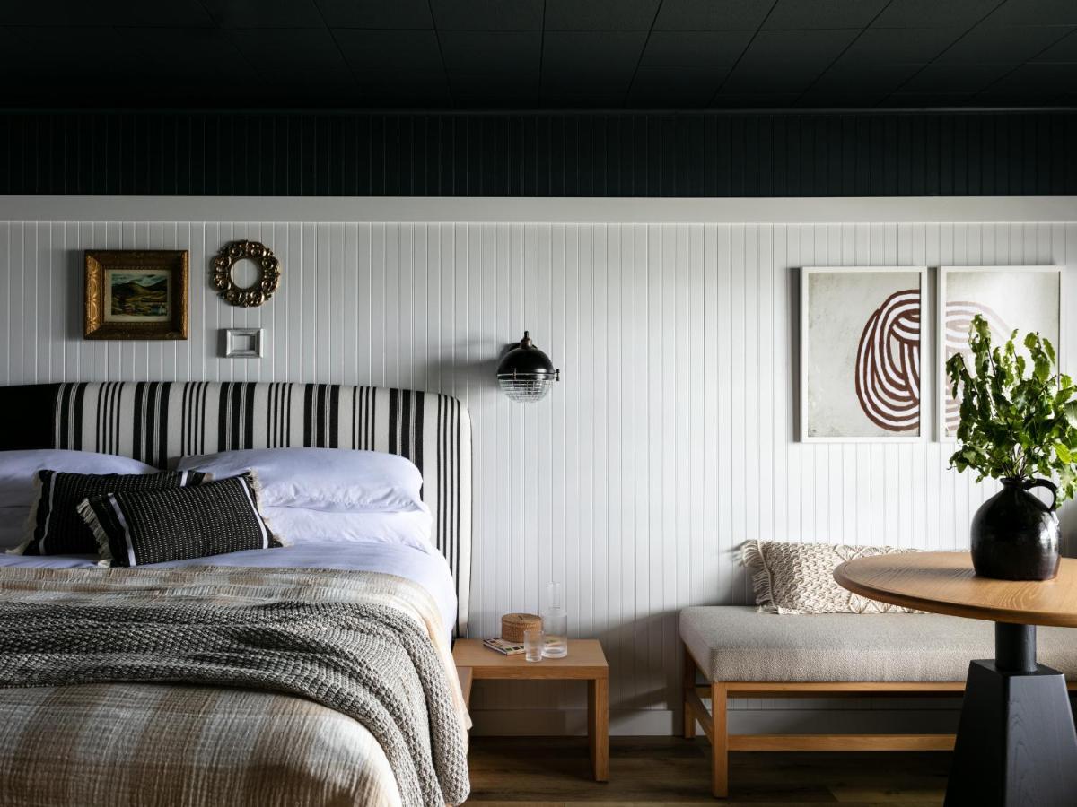 Bluebird Ocean Point Inn Esterno foto