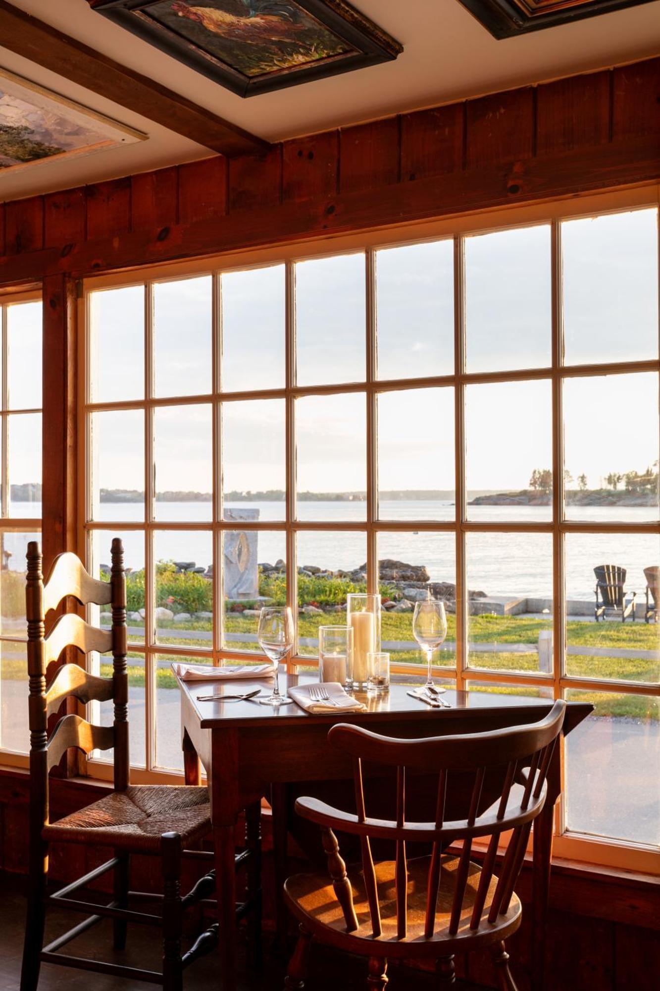 Bluebird Ocean Point Inn Esterno foto