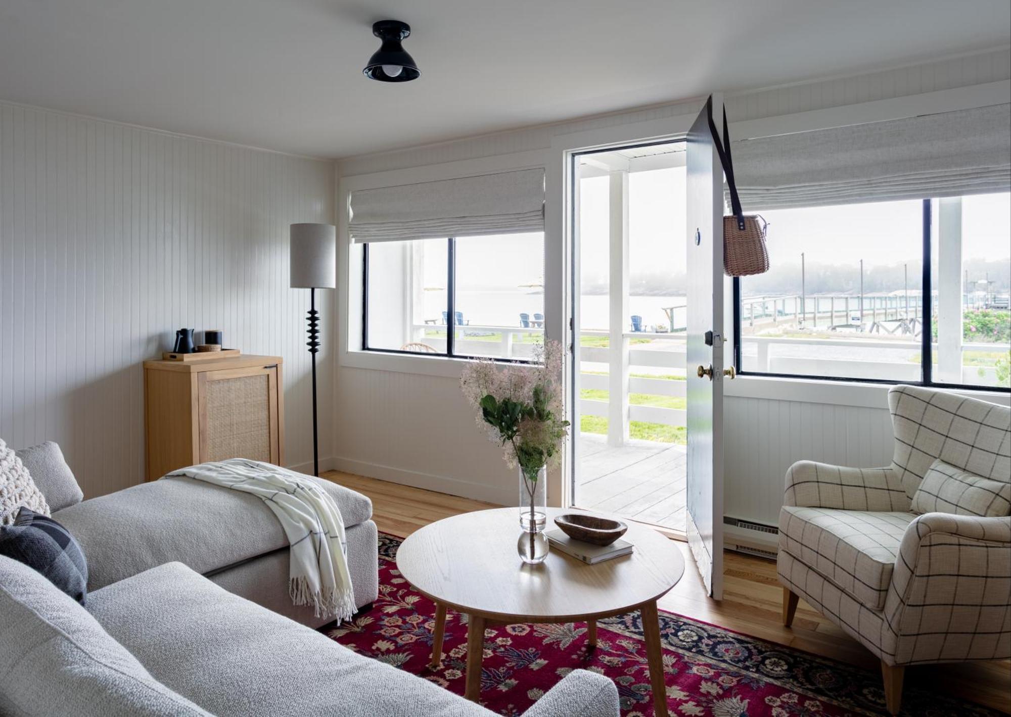 Bluebird Ocean Point Inn Esterno foto