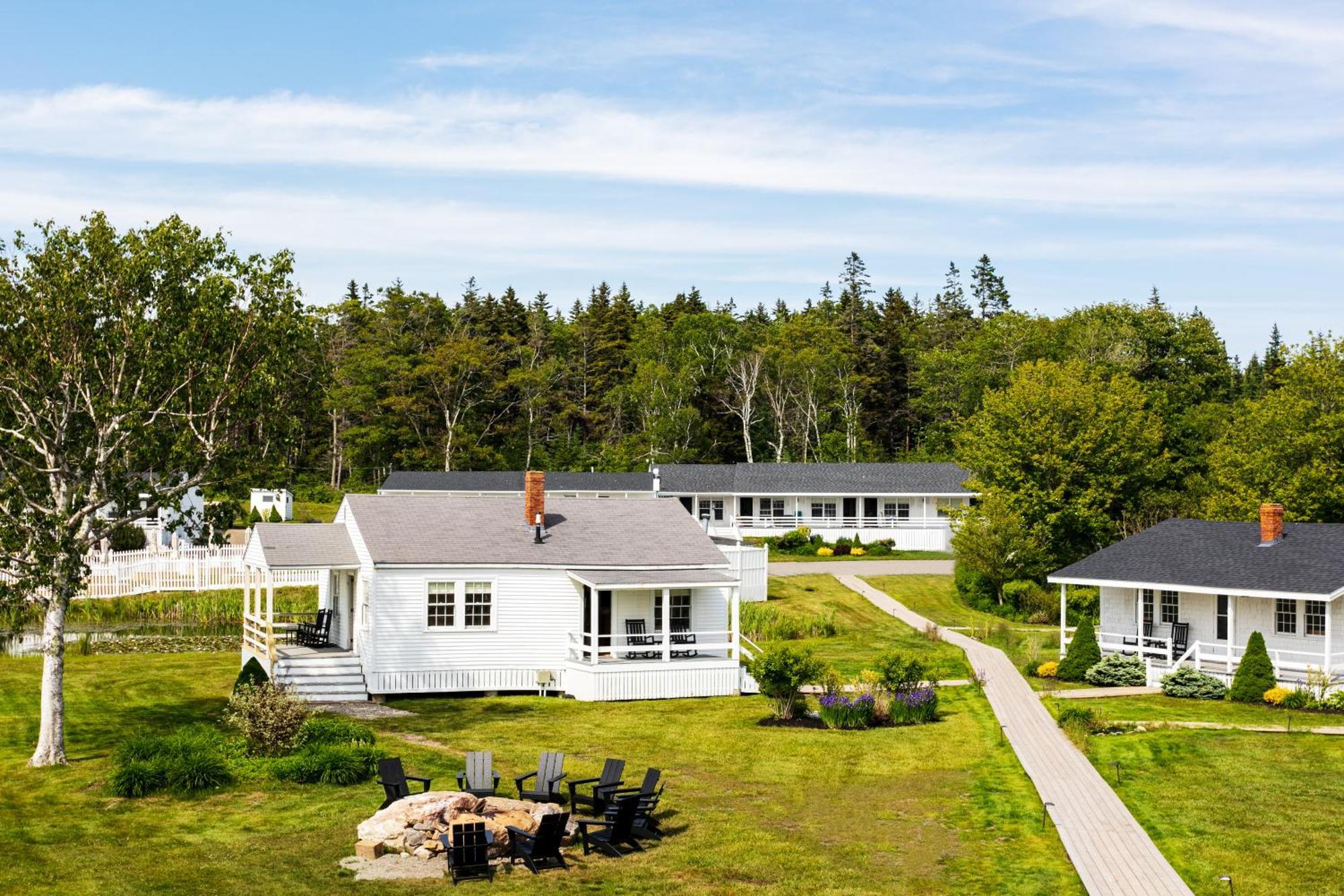 Bluebird Ocean Point Inn Esterno foto
