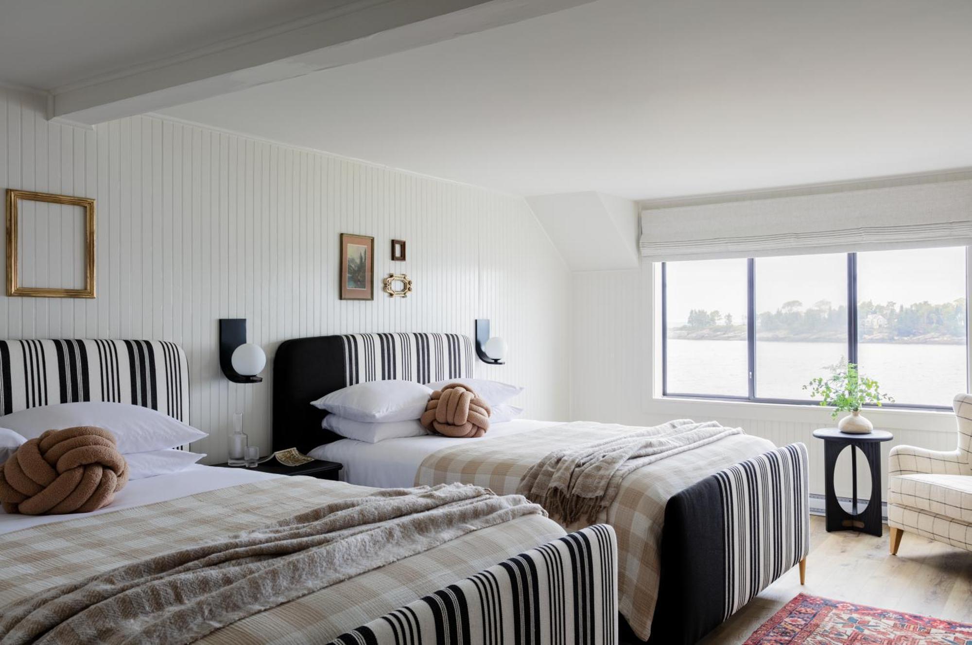 Bluebird Ocean Point Inn Esterno foto