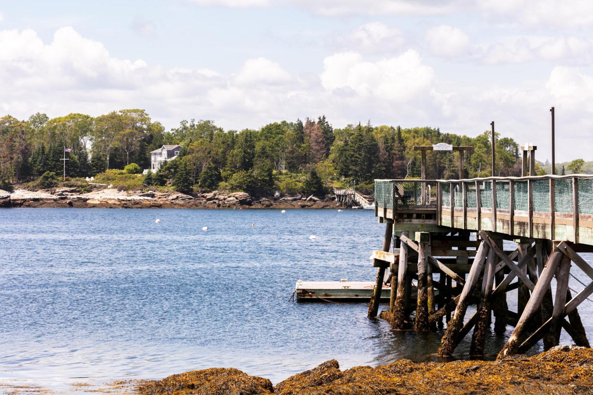 Bluebird Ocean Point Inn Esterno foto